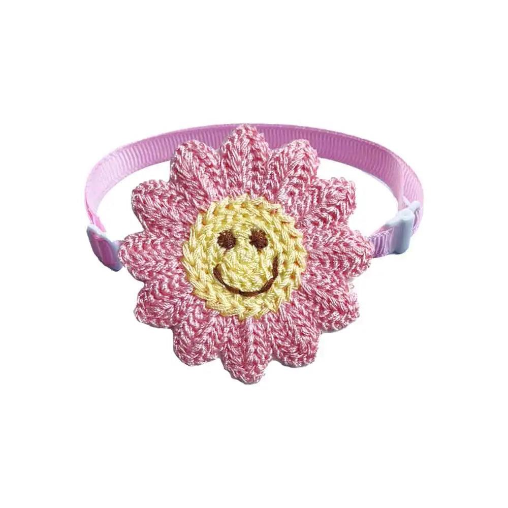 Collar Floral Sonriente – Packs de 50 o 100 Flores Tejidas para Mascotas Felices